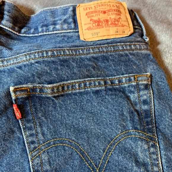 Levi's Other - Levi’s 569 Loose Straight Jeans